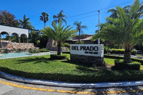 Copropriété à louer à Aventura, Floride: 2 chambres, 116.22 m2 № 2435410 - photo 18