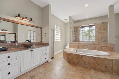 Villa ou maison à vendre à New Smyrna Beach, Floride: 4 chambres, 372.17 m2 № 2408139 - photo 21