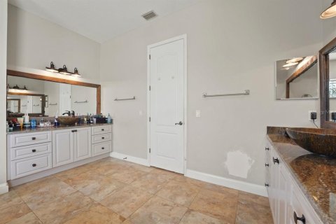Villa ou maison à vendre à New Smyrna Beach, Floride: 4 chambres, 372.17 m2 № 2408139 - photo 22