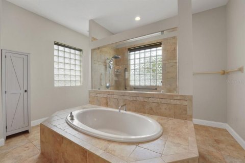 Villa ou maison à vendre à New Smyrna Beach, Floride: 4 chambres, 372.17 m2 № 2408139 - photo 23