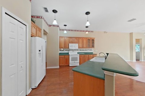 Villa ou maison à vendre à Tampa, Floride: 4 chambres, 238.67 m2 № 2419779 - photo 16