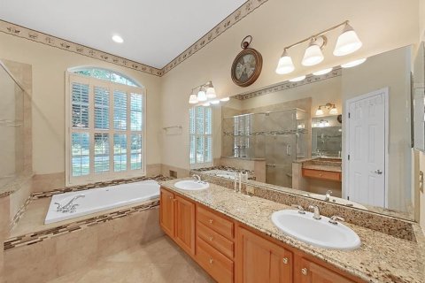 Villa ou maison à vendre à Tampa, Floride: 4 chambres, 238.67 m2 № 2419779 - photo 26