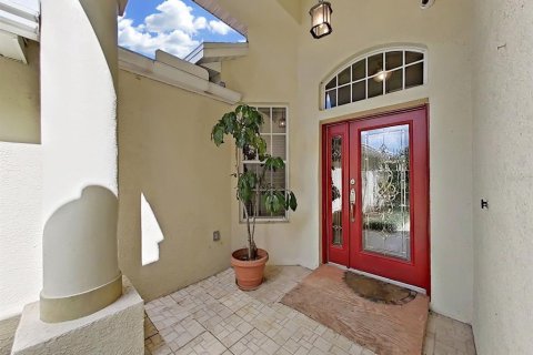 Villa ou maison à vendre à Tampa, Floride: 4 chambres, 238.67 m2 № 2419779 - photo 5