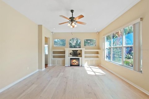 Villa ou maison à vendre à Tampa, Floride: 4 chambres, 238.67 m2 № 2419779 - photo 13