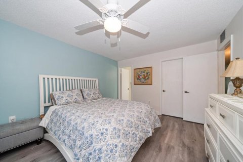 Condominio en venta en Belleair, Florida, 2 dormitorios, 99.87 m2 № 1681612 - foto 13