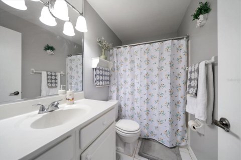 Condominio en venta en Belleair, Florida, 2 dormitorios, 99.87 m2 № 1681612 - foto 11