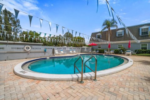 Condominio en venta en Belleair, Florida, 2 dormitorios, 99.87 m2 № 1681612 - foto 19