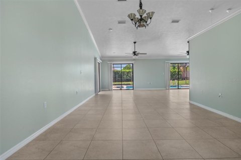 House in Sebring, Florida 3 bedrooms, 177.26 sq.m. № 1690013 - photo 13