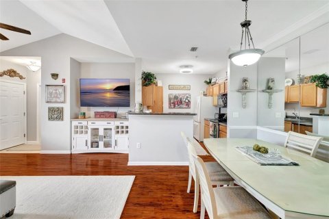 Condominio en alquiler en Bradenton, Florida, 2 dormitorios, 105.17 m2 № 1904514 - foto 9