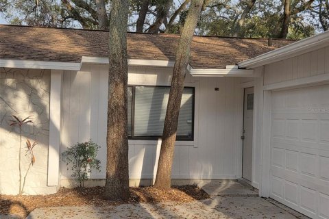 House in Clearwater, Florida 2 bedrooms, 108.7 sq.m. № 2361091