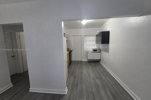 Immobilier commercial à vendre à Miami, Floride: 137.96 m2 № 2153380 - photo 20