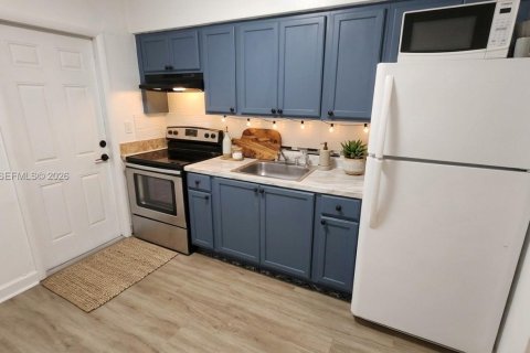 Immobilier commercial à vendre à Miami, Floride: 137.96 m2 № 2153380 - photo 3