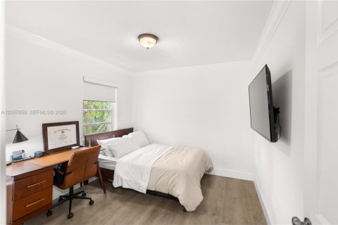 Condo in Coral Gables, Florida, 2 bedrooms  № 2168555 - photo 26