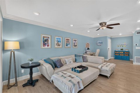 Copropriété à vendre à Sarasota, Floride: 2 chambres, 100.61 m2 № 2302461 - photo 7