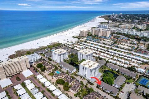 Copropriété à vendre à Sarasota, Floride: 2 chambres, 100.61 m2 № 2302461 - photo 2