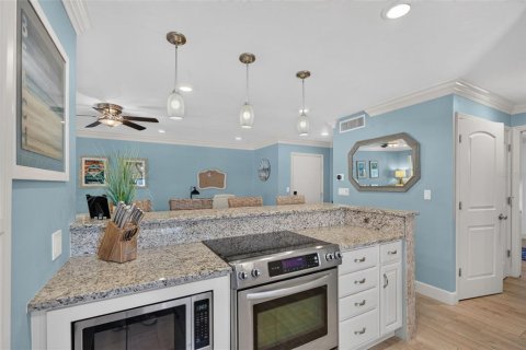 Copropriété à vendre à Sarasota, Floride: 2 chambres, 100.61 m2 № 2302461 - photo 17
