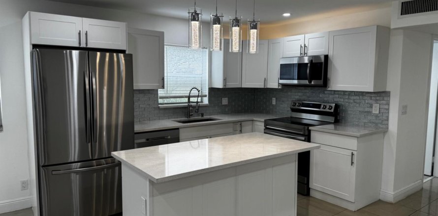 Condominio en Delray Beach, Florida, 2 dormitorios № 2078242