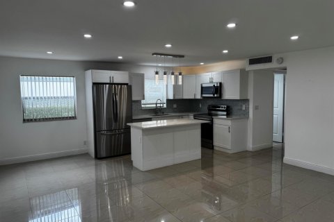 Condominio en alquiler en Delray Beach, Florida, 2 dormitorios, 81.75 m2 № 2078242 - foto 5