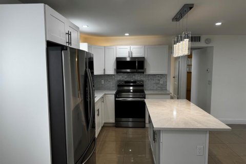Condominio en alquiler en Delray Beach, Florida, 2 dormitorios, 81.75 m2 № 2078242 - foto 4