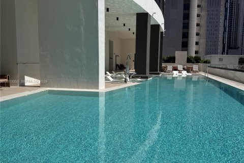 Купить кондоминиум в Майами, Флорида 2 спальни, 64.66м2, № 2145707 - фото 6