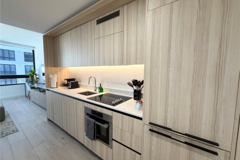 Купить кондоминиум в Майами, Флорида 2 спальни, 64.66м2, № 2145707 - фото 15