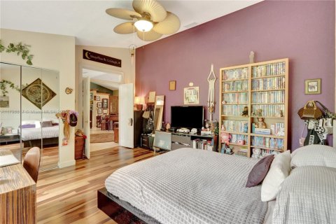 House in West Palm Beach, Florida 4 bedrooms, 271.09 sq.m. № 1695358 - photo 12