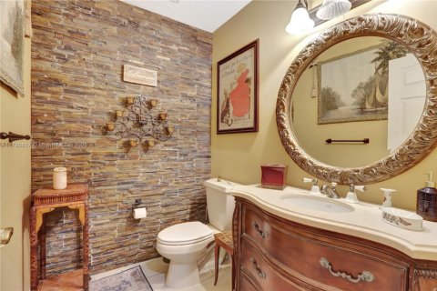 House in West Palm Beach, Florida 4 bedrooms, 271.09 sq.m. № 1695358 - photo 15