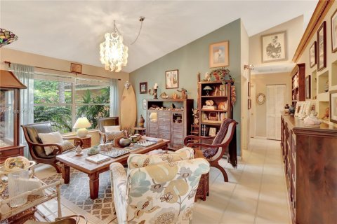 House in West Palm Beach, Florida 4 bedrooms, 271.09 sq.m. № 1695358 - photo 14