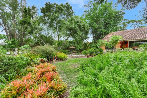 House in West Palm Beach, Florida 4 bedrooms, 271.09 sq.m. № 1695358 - photo 6