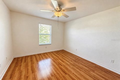 Villa ou maison à louer à Oxford, Floride: 4 chambres, 179.21 m2 № 2388136 - photo 15