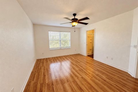 Villa ou maison à louer à Oxford, Floride: 4 chambres, 179.21 m2 № 2388136 - photo 14
