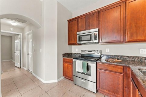 House in Land O' Lakes, Florida 3 bedrooms, 123 sq.m. № 2393626 - photo 16