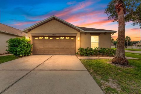 House in Land O' Lakes, Florida 3 bedrooms, 123 sq.m. № 2393626