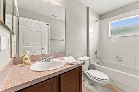 House in Land O' Lakes, Florida 3 bedrooms, 123 sq.m. № 2393626 - photo 29
