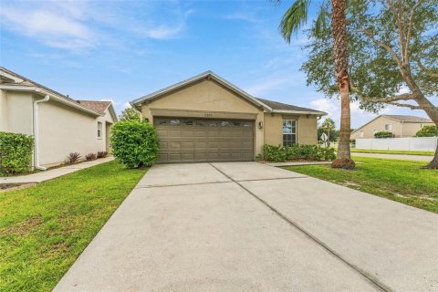 House in Land O' Lakes, Florida 3 bedrooms, 123 sq.m. № 2393626 - photo 3