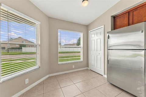 House in Land O' Lakes, Florida 3 bedrooms, 123 sq.m. № 2393626 - photo 14