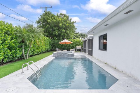 Villa ou maison à vendre à Boynton Beach, Floride: 3 chambres, 179.77 m2 № 2397903 - photo 5
