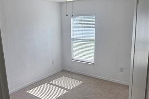 House in Winter Haven, Florida 3 bedrooms, 139.35 sq.m. № 2222103 - photo 17