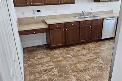House in Winter Haven, Florida 3 bedrooms, 139.35 sq.m. № 2222103 - photo 10
