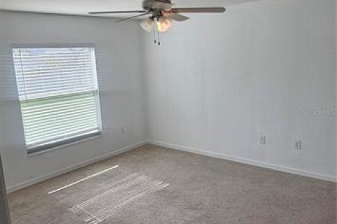 House in Winter Haven, Florida 3 bedrooms, 139.35 sq.m. № 2222103 - photo 19