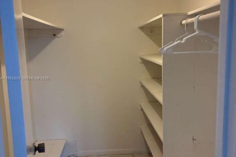 Снять в аренду кондоминиум в Хайалиа Гарденс, Флорида 2 спальни, 89.19м2, № 2008103 - фото 15