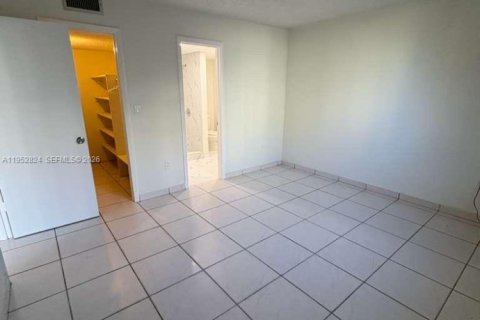 Снять в аренду кондоминиум в Хайалиа Гарденс, Флорида 2 спальни, 89.19м2, № 2008103 - фото 9