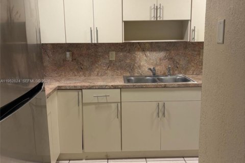 Снять в аренду кондоминиум в Хайалиа Гарденс, Флорида 2 спальни, 89.19м2, № 2008103 - фото 7