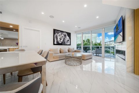 Снять в аренду кондоминиум в Майами-Бич, Флорида 2 спальни, 133.5м2, № 1998031 - фото 4