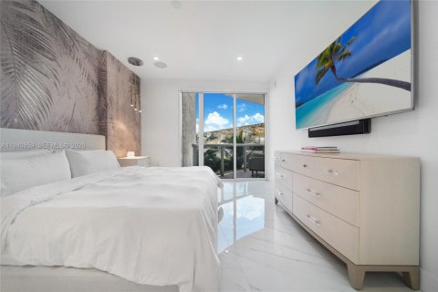 Снять в аренду кондоминиум в Майами-Бич, Флорида 2 спальни, 133.5м2, № 1998031 - фото 9