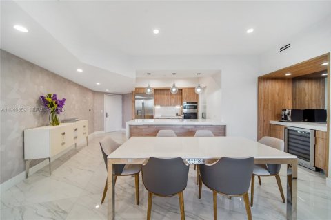 Снять в аренду кондоминиум в Майами-Бич, Флорида 2 спальни, 133.5м2, № 1998031 - фото 5