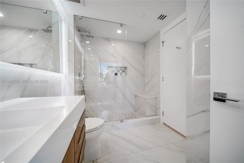 Снять в аренду кондоминиум в Майами-Бич, Флорида 2 спальни, 133.5м2, № 1998031 - фото 14