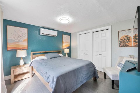 Townhouse in Fort Lauderdale, Florida 1 bedroom, 78.97 sq.m. № 2410939 - photo 5