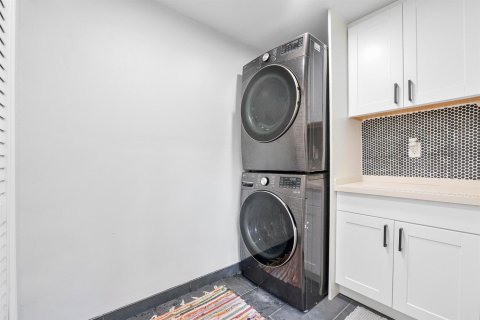 Townhouse in Fort Lauderdale, Florida 1 bedroom, 78.97 sq.m. № 2410939 - photo 10