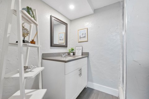 Townhouse in Fort Lauderdale, Florida 1 bedroom, 78.97 sq.m. № 2410939 - photo 7